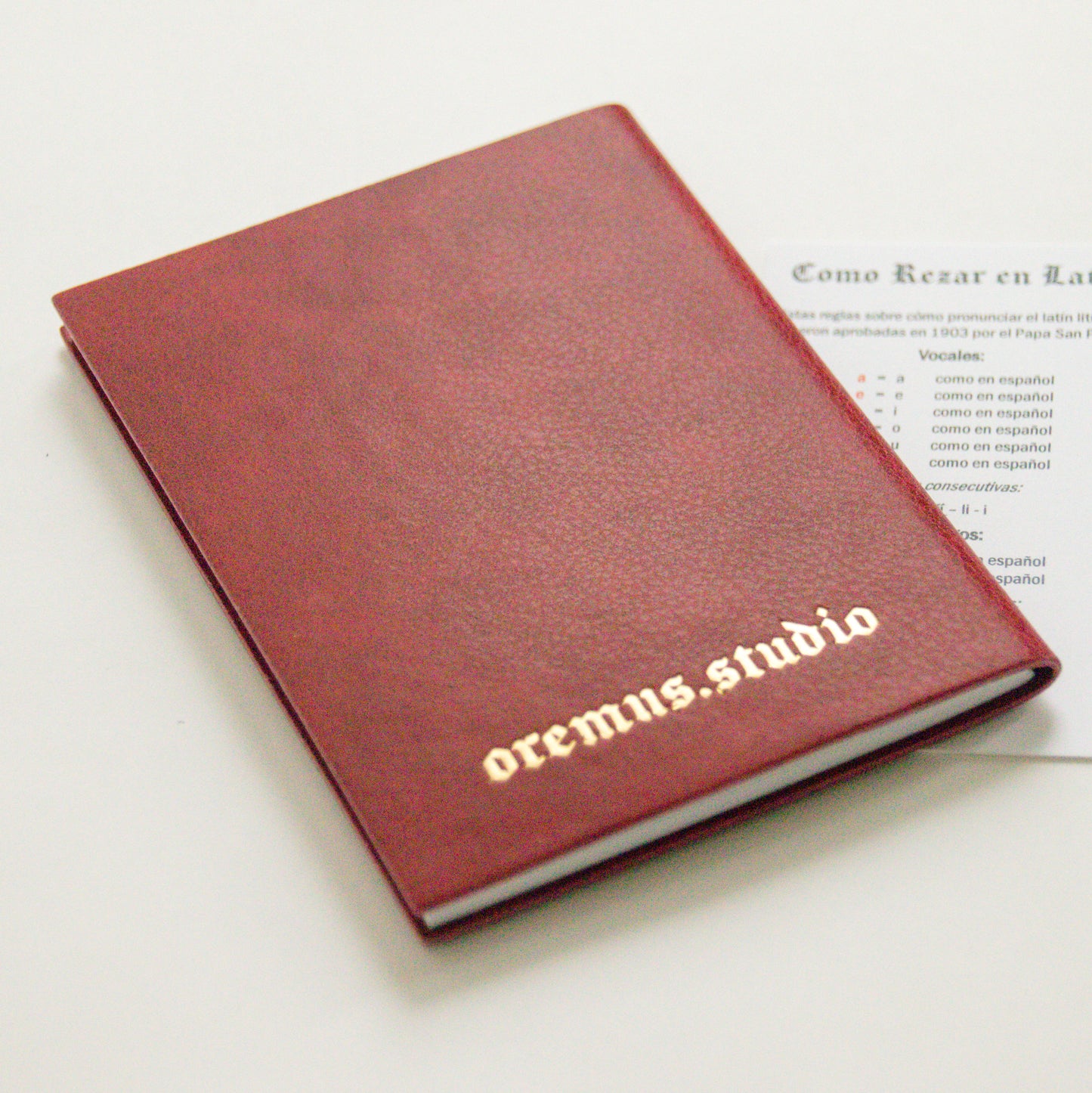 Large Prayer Book (Español/Latín)
